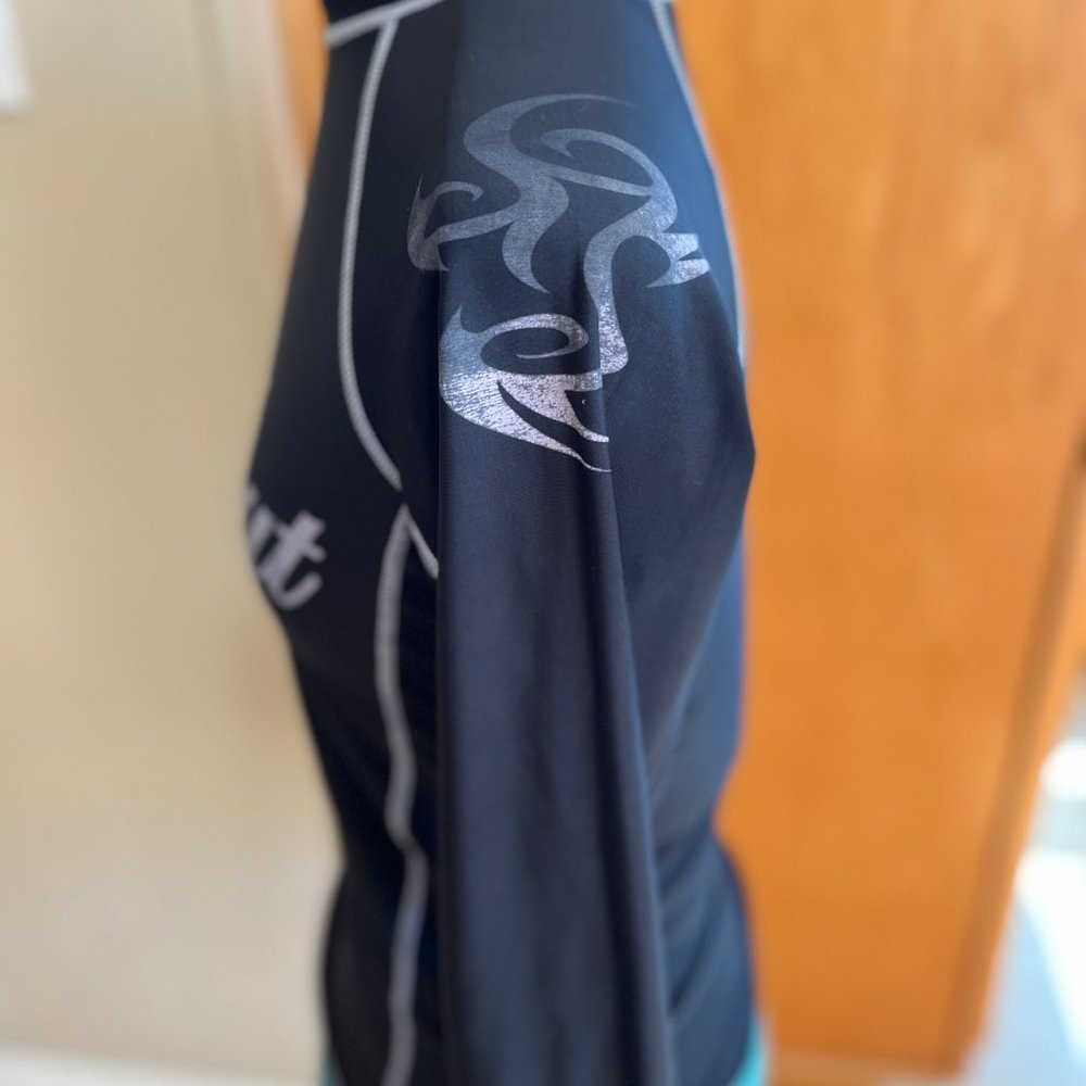 Women's Rash Guard - Picture 2 of 5